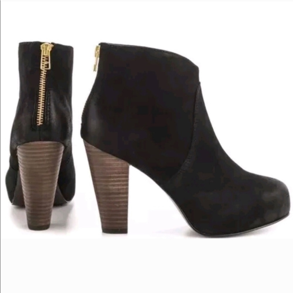 Steve Madden Naples Suede Booties